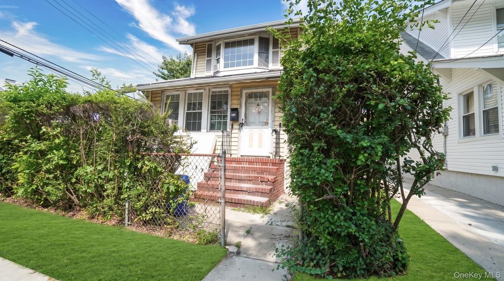 9221 Winchester Boulevard, Queens Village, NY 11428 — photo 2
