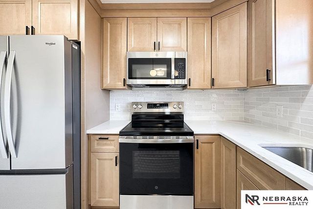 412 S 16th Street, Plattsmouth, NE 68048