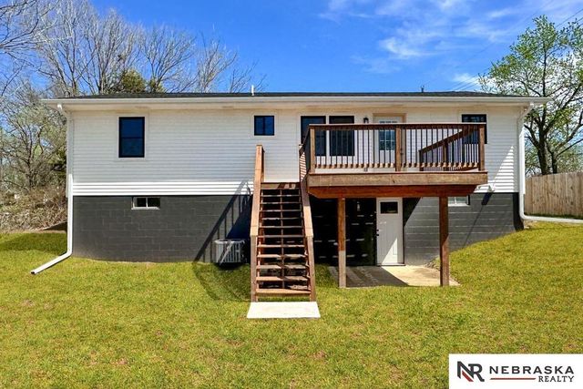 412 S 16th Street, Plattsmouth, NE 68048