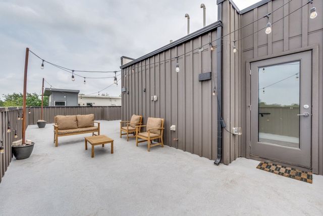 1952 Kearney Court, Dallas, TX 75204