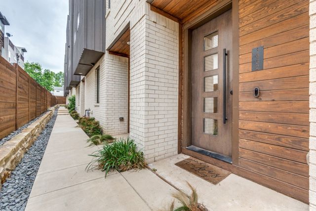 1952 Kearney Court, Dallas, TX 75204