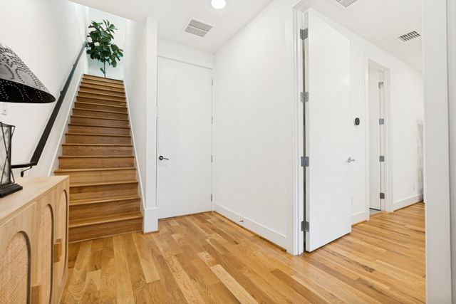 1952 Kearney Court, Dallas, TX 75204