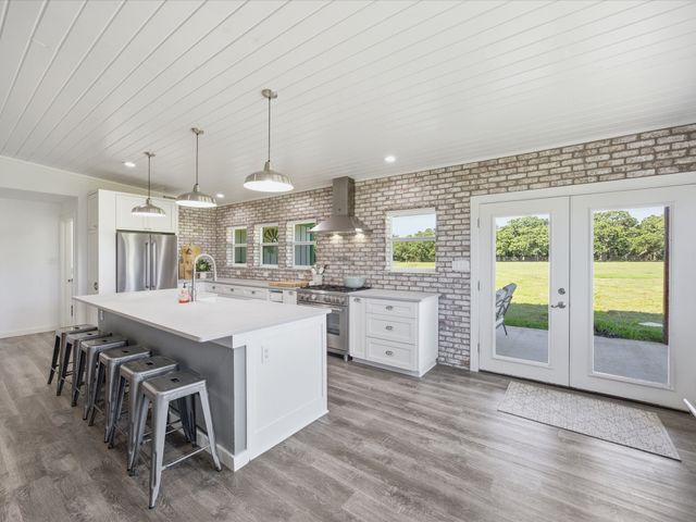 209 County Road 2696, Alvord, TX 76225