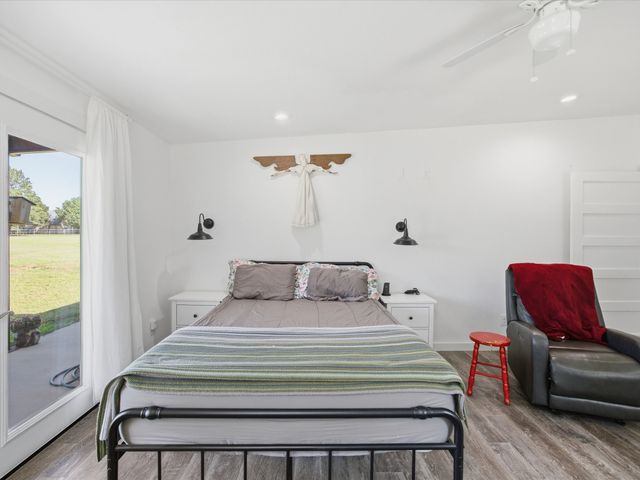 209 County Road 2696, Alvord, TX 76225