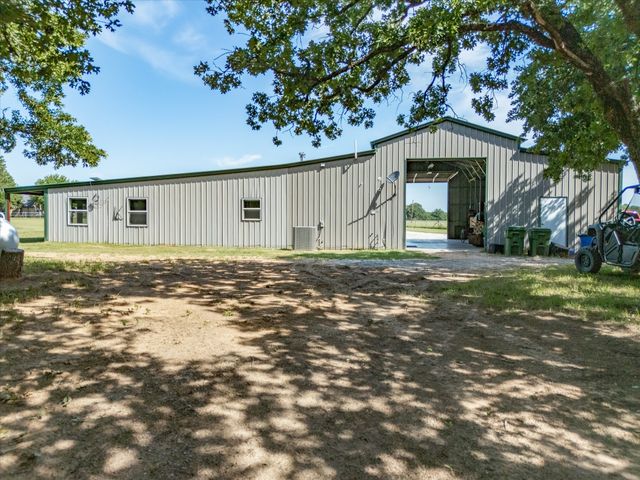 209 County Road 2696, Alvord, TX 76225