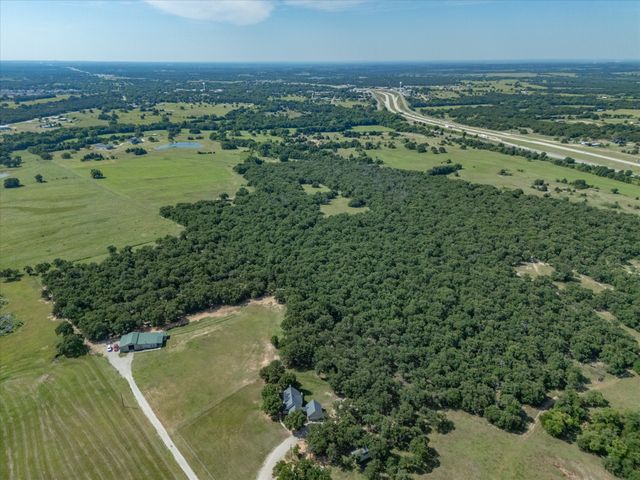 209 County Road 2696, Alvord, TX 76225