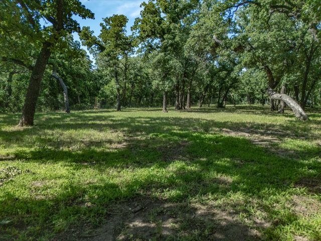 209 County Road 2696, Alvord, TX 76225
