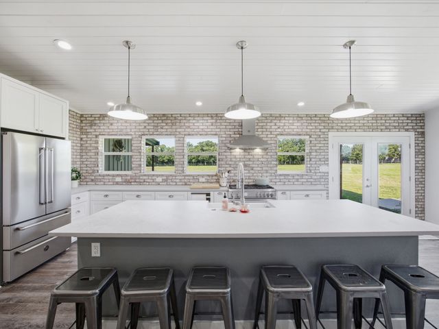 209 County Road 2696, Alvord, TX 76225