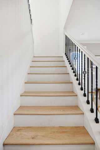 1242 N Julieann Street, Visalia, CA 93291