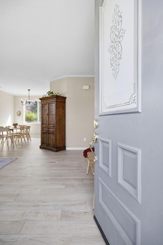 1242 N Julieann Street, Visalia, CA 93291