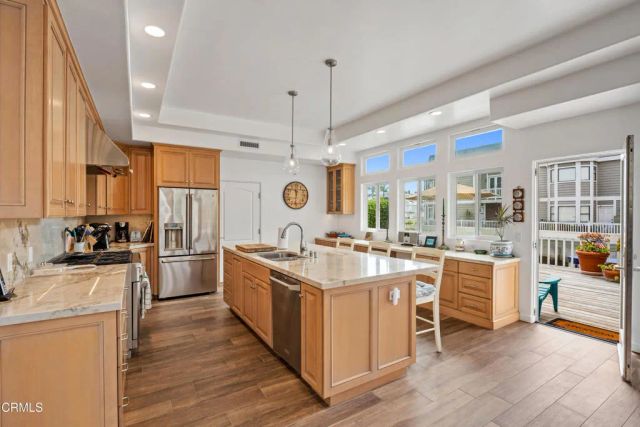 2000 Peninsula Road, Oxnard, CA 93035