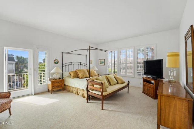 2000 Peninsula Road, Oxnard, CA 93035