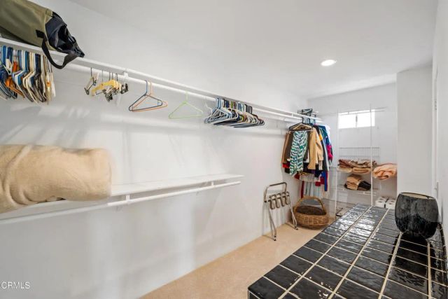 2000 Peninsula Road, Oxnard, CA 93035