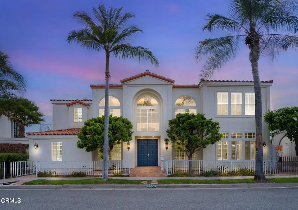 2000 Peninsula Road, Oxnard, CA 93035