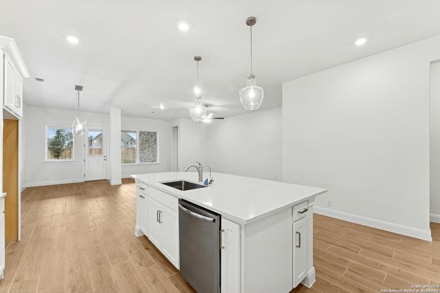 11722 Hackford, San Antonio, TX 78254