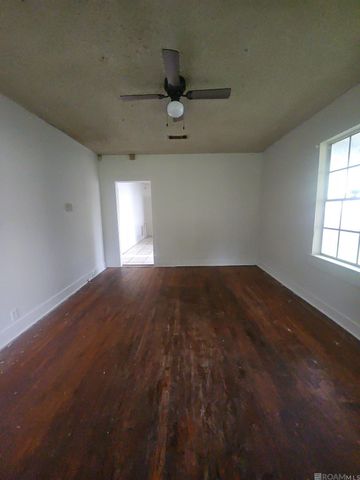 5976 Victory Dr, Baton Rouge, LA 70805