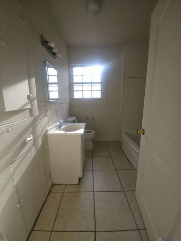 5976 Victory Dr, Baton Rouge, LA 70805