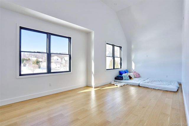 37 Harvest Road, New City, NY 10956