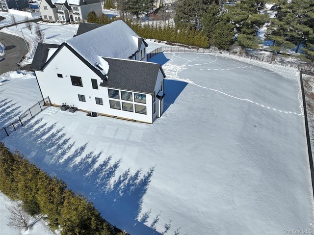 37 Harvest Road, New City, NY 10956