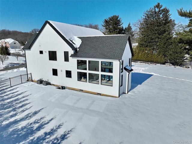 37 Harvest Road, New City, NY 10956