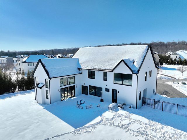 37 Harvest Road, New City, NY 10956