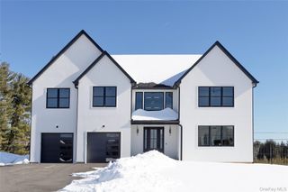 37 Harvest Road, New City, NY 10956