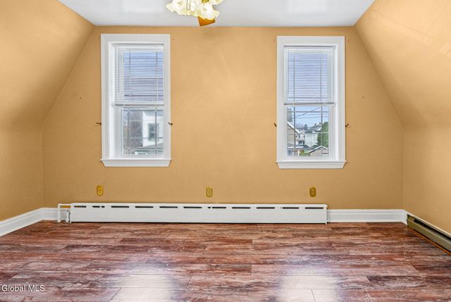24 Craig Street, Watervliet, NY 12189