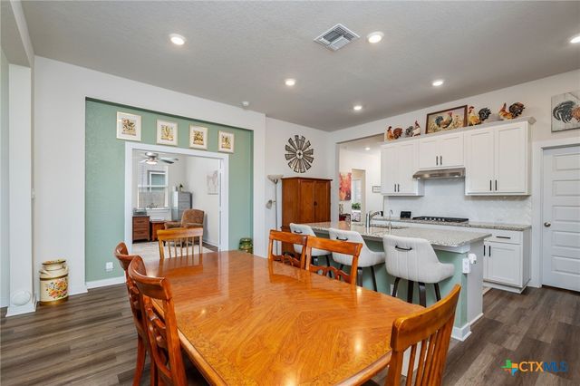 1944 Colonial Avenue, New Braunfels, TX 78130