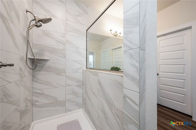 1944 Colonial Avenue, New Braunfels, TX 78130