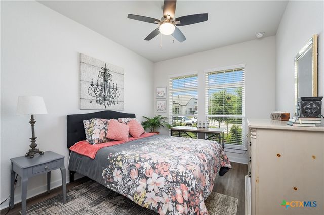1944 Colonial Avenue, New Braunfels, TX 78130