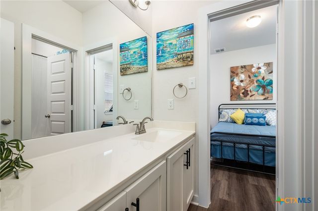 1944 Colonial Avenue, New Braunfels, TX 78130