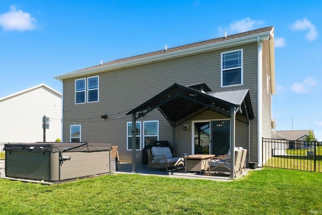 11671 Slade Court, Fort Wayne, IN 46818
