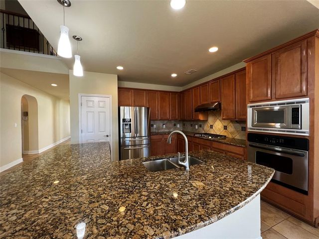 15224 Interlachen DR, Austin, TX 78717