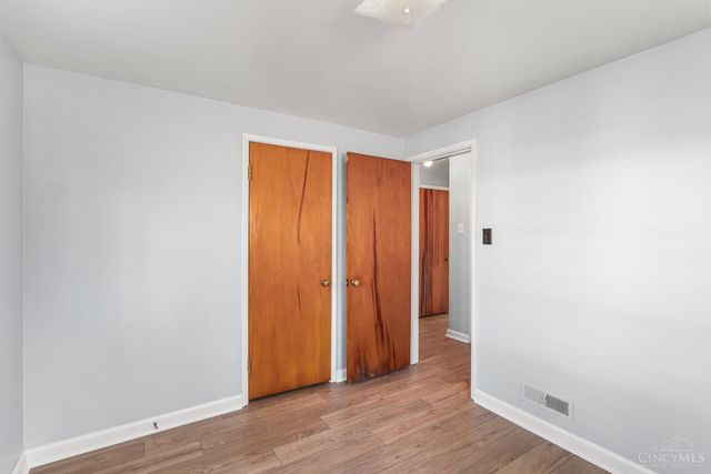 1415 Maple Avenue, Wyoming, OH 45215