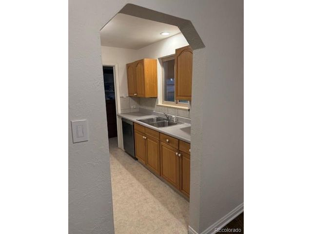 3060 Dahlia St, Denver, CO 80207