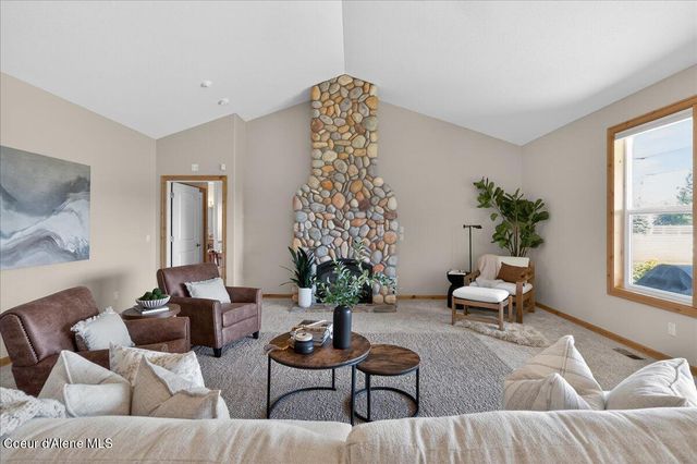 2300 W POLO GREEN AVE, Post Falls, ID 83854