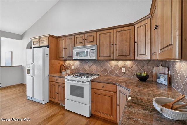 2300 W POLO GREEN AVE, Post Falls, ID 83854