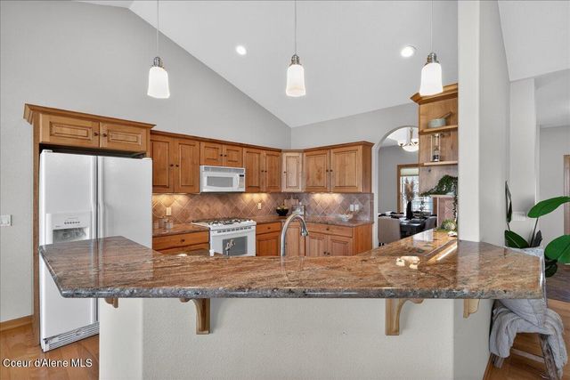 2300 W POLO GREEN AVE, Post Falls, ID 83854