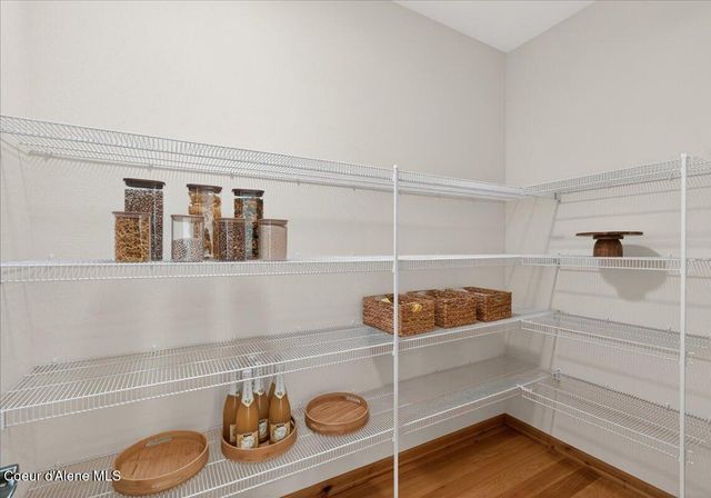 2300 W POLO GREEN AVE, Post Falls, ID 83854