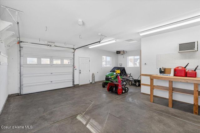 2300 W POLO GREEN AVE, Post Falls, ID 83854