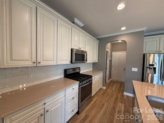 5818 Glenmore Garden Drive, Charlotte, NC 27280