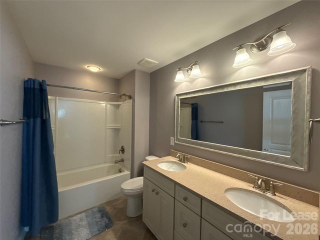5818 Glenmore Garden Drive, Charlotte, NC 27280