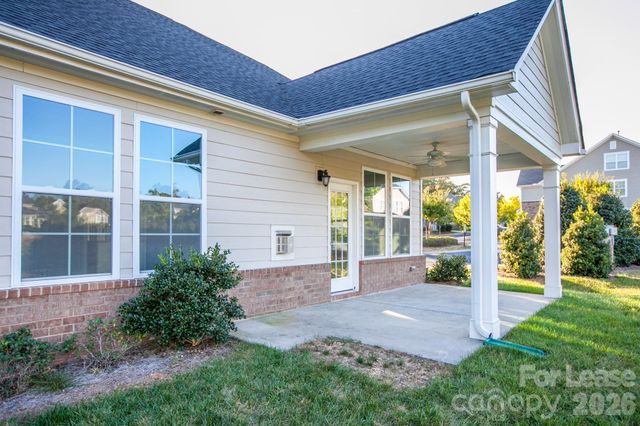 5818 Glenmore Garden Drive, Charlotte, NC 27280