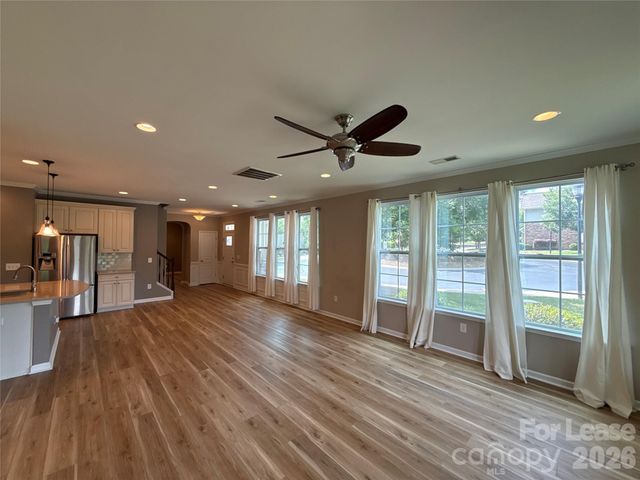 5818 Glenmore Garden Drive, Charlotte, NC 27280