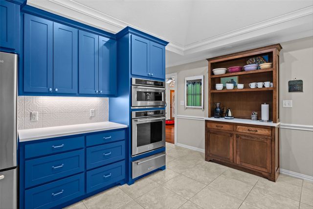 8808 Ravenswood Road, Granbury, TX 76049