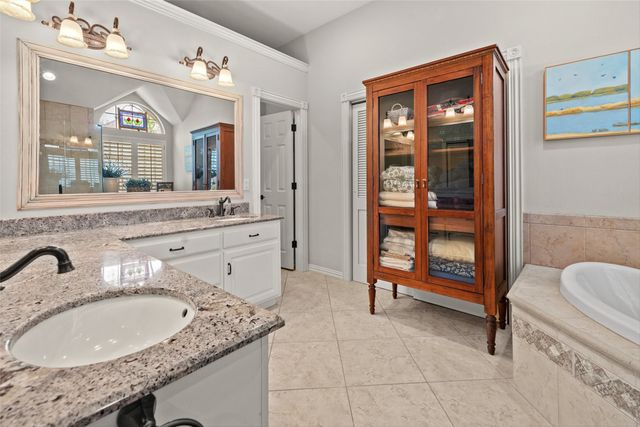 8808 Ravenswood Road, Granbury, TX 76049