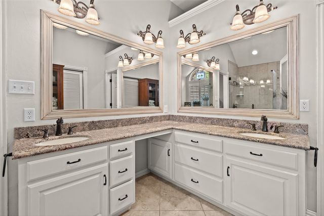 8808 Ravenswood Road, Granbury, TX 76049