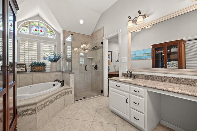 8808 Ravenswood Road, Granbury, TX 76049