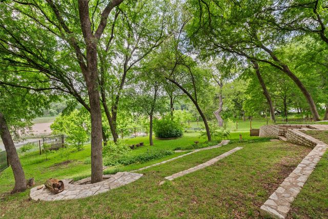 8808 Ravenswood Road, Granbury, TX 76049