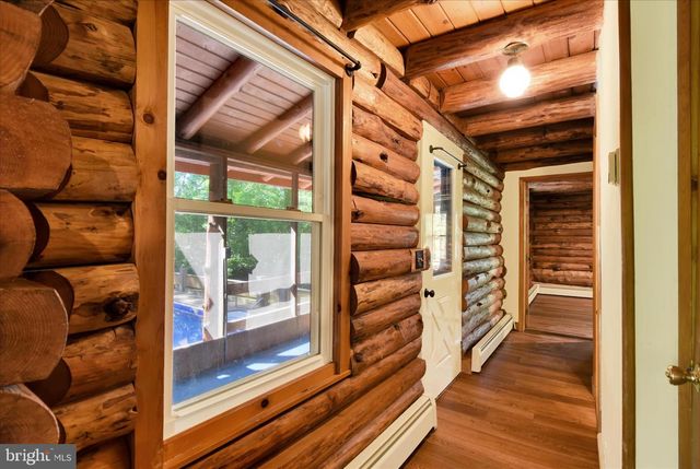 3299 LINEBORO RD, Manchester, MD 21102